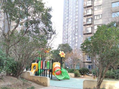 泗阳雨润广场最新动态，变化中的广场，见证成长历程