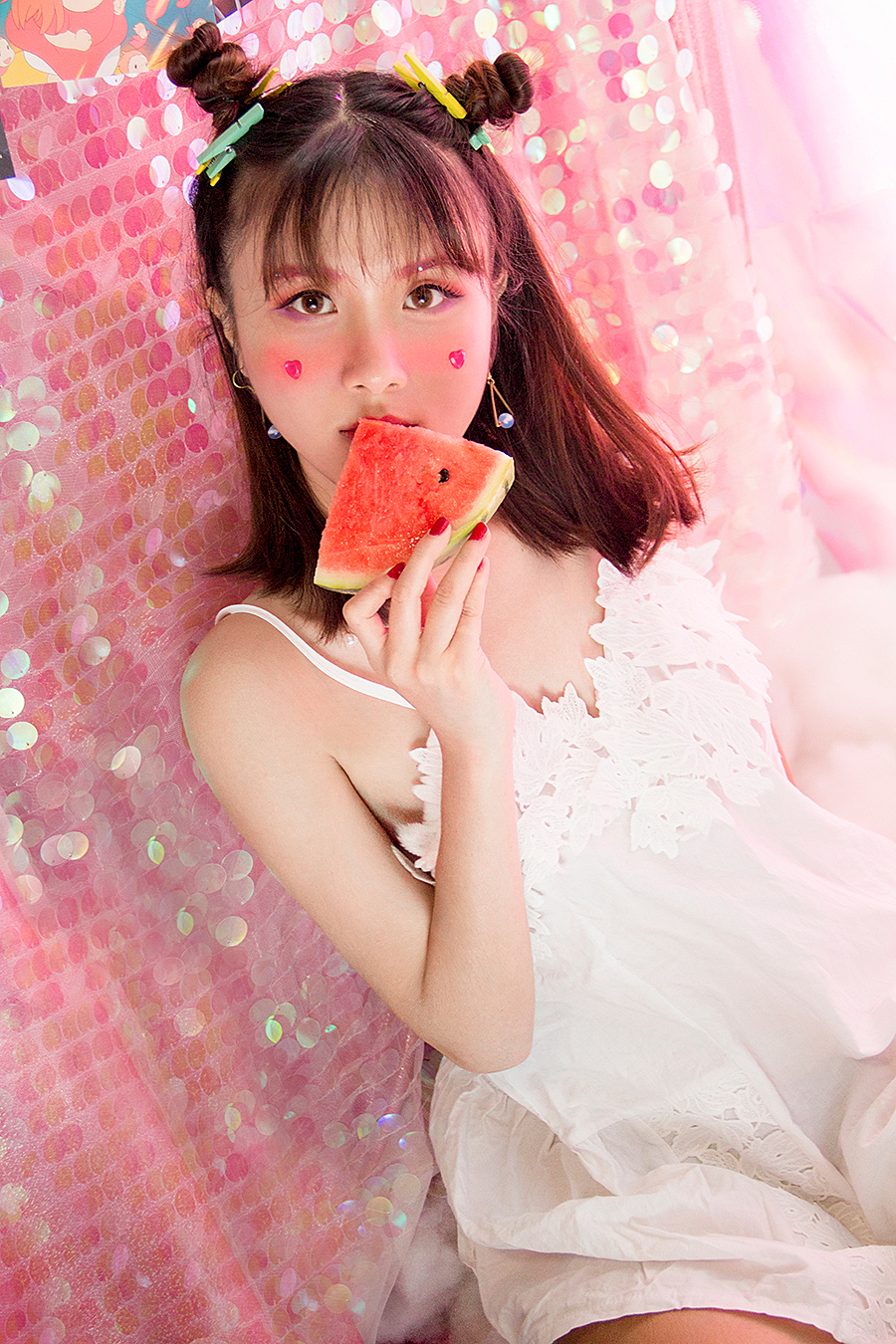最新少女粉木耳图片